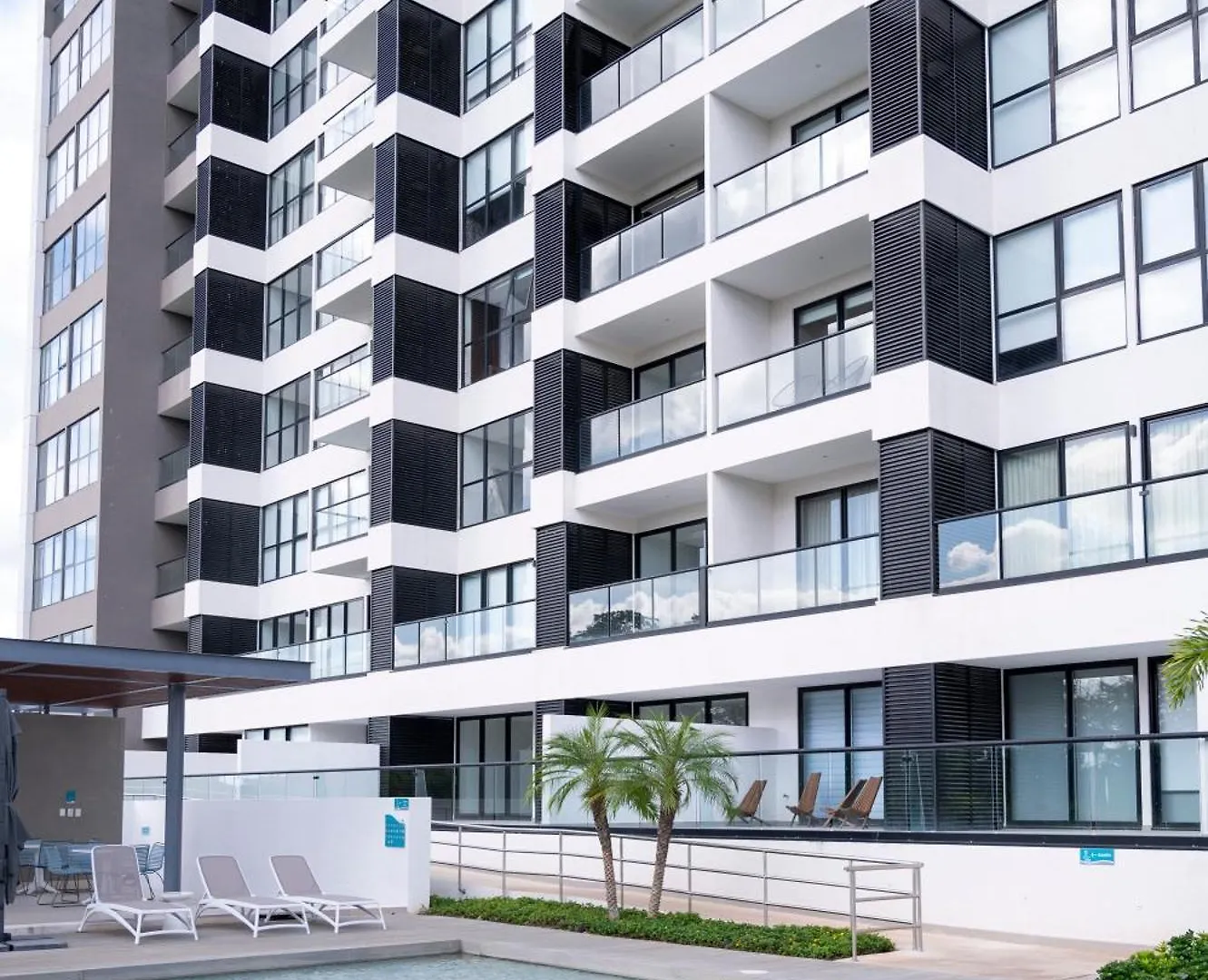 Departamento De Lujo Frente A Plaza Harbor Apartment Merida